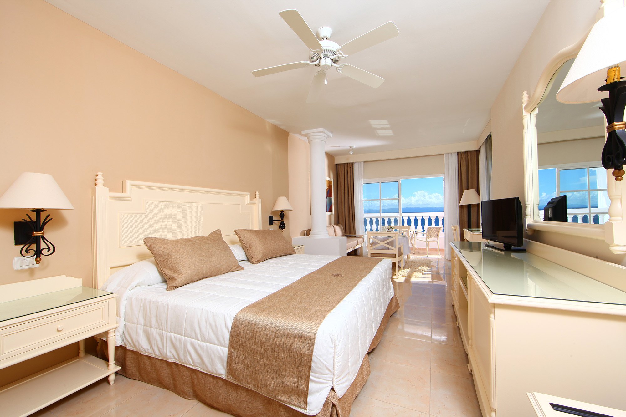 Book your wedding day in Bahia Principe Luxury Samana – Adults Only